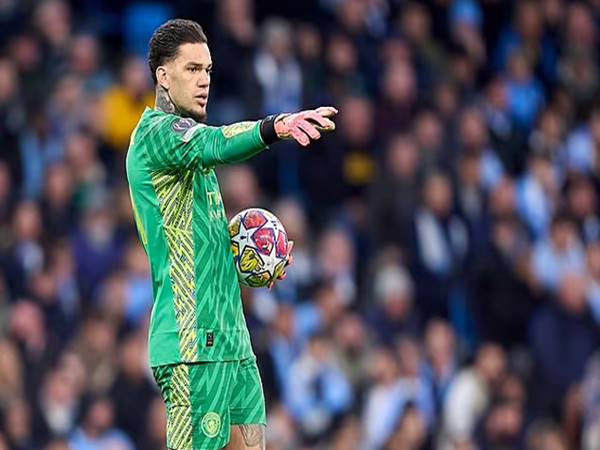 Al-Ittihad chi đậm để có thủ môn Ederson