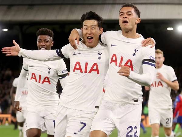 Bóng đá Anh 22/8: Tottenham được vinh danh là CLB tốt nhất EPL 2024