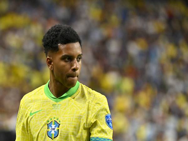 Rodrygo trong màu áo ĐTQG Brazil